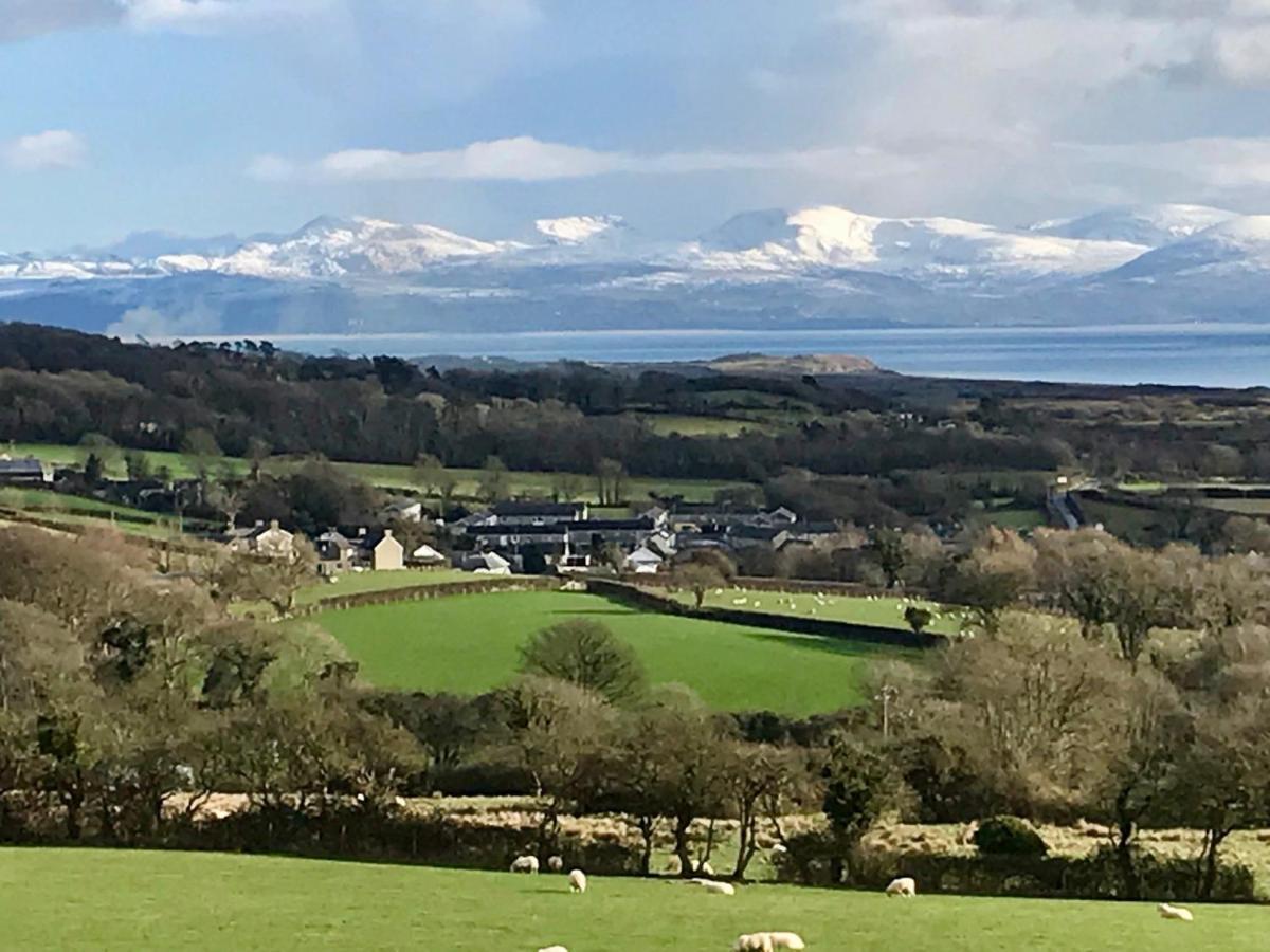 Snowdon Bay - North Wales - Stunning Llyn Peninsula Mountain & Ocean Views - Wilde Retreats Villa Pwllheli Exterior foto