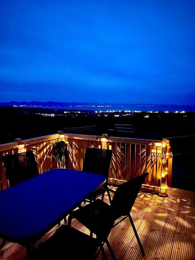 Snowdon Bay - North Wales - Stunning Llyn Peninsula Mountain & Ocean Views - Wilde Retreats Villa Pwllheli Exterior foto